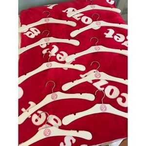 Vs PINK 10 rare hangers